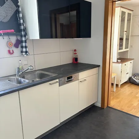 Ferienhaus Theresia 즈비팔텐